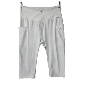 Sporty White Capri Legging L Soft Stretch Yogacore Lounge Minimalist Athleisure
